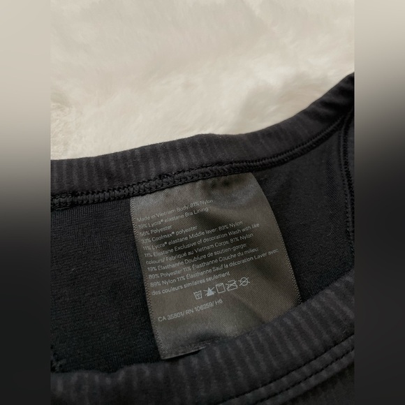 Lululemon Blissful Bend Crop Tank Top Size 6 Built in Shelf Sports Bra High Neck - Picture 7 of 8